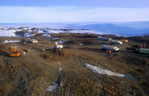 В Антарктиде начались работы по установке оборудования системы ГЛОНАСС