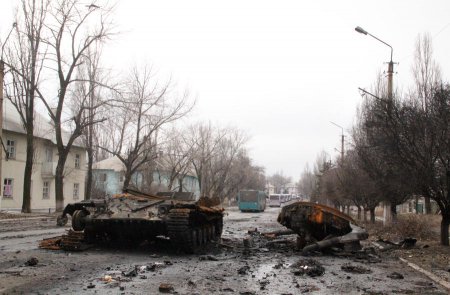 ​Ополчение ДНР заявило о перекрытии трассы, ведущей к Дебальцево