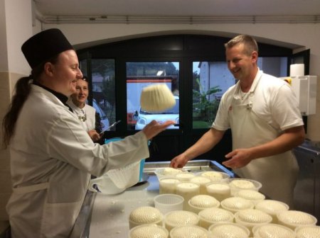 Выпуск сыра в РФ вырос на 30%, заместив весь импорт