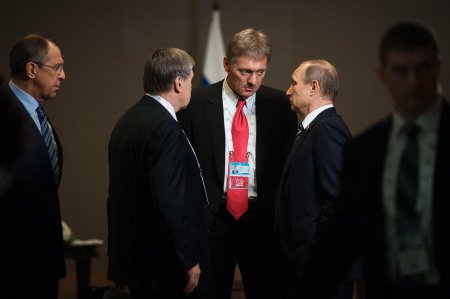 В Кремле назвали «чистым вымыслом» обвинения Владимира Путина в коррупции со стороны властей США