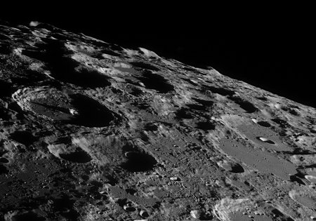 "Роскосмос" продолжит работу над Лунной программой за свой счёт