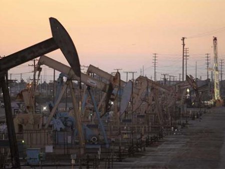 В Кувейте резко рухнула добыча нефти