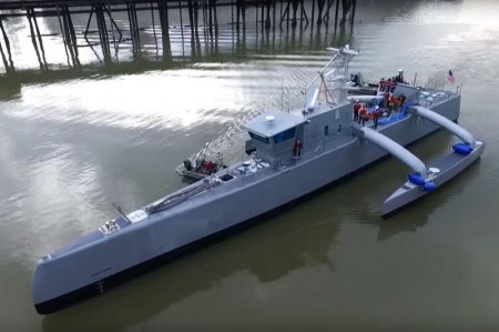 США приступили к испытаниям боевого корабля-робота