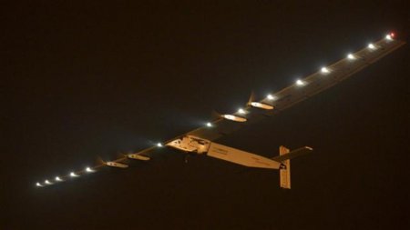 Самолет на солнечных батареях Solar Impulse 2 приземлился на родине братьев Райт, в штате Огайо