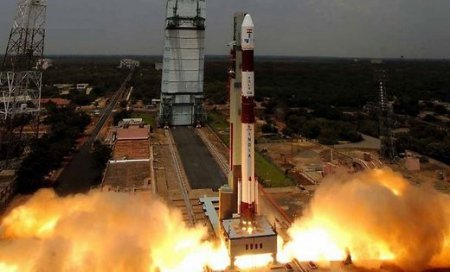 В Индии запустили первую ракету-носитель собственного производства