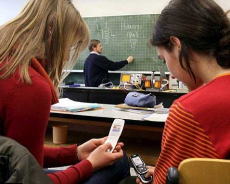 В Москве прошел круглый стол «Мобильное образование: за и против»