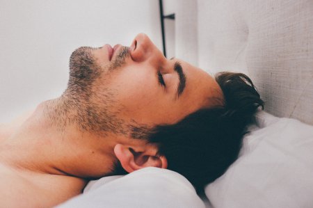 Ученые: Расстройства сна у мужчин провоцирует диабет