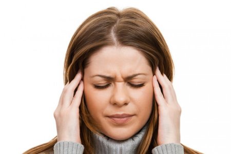Ученые: Эмоциональное насилие в детстве способствует появлению мигрени