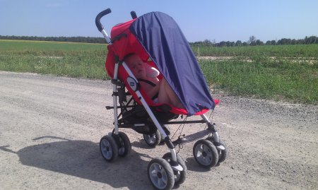 Ученые: Использование накидки для коляски летом приводит к синдрому внезапной детской смерти