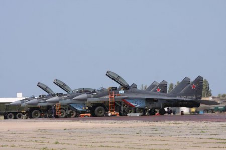 «Корабельные истребители МиГ-29КР/КУБР в Саках» Фотофакты