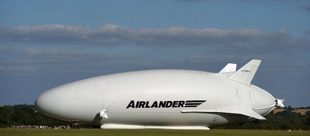Испытание самого большого в мире самолёта перенесли