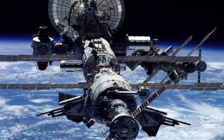 NASA поможет России сократить экипажы МКС