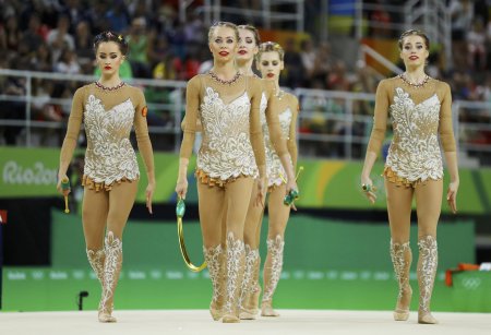«Художественная гимнастика Групповые соревнования есть золото» Культура, Спорт, Общество