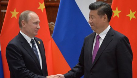 Путин привез Си Цзиньпину коробку обещанного мороженого