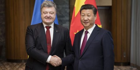 Порошенко попросил генсека Компартии Китая помочь вернуть Крым
