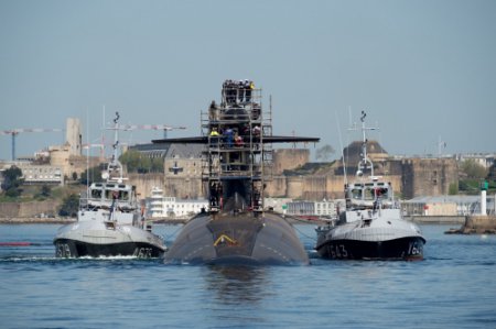 Русские подводные лодки проникают к базе французских морских стратегических ядерных сил