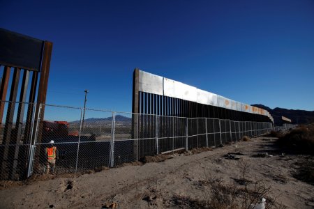 Саудовская Аравия поможет США построить стену на границе с Мексикой