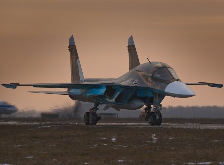 «КРЭТ оснастил около 100 истребителей Су-34 комплексом РЭБ «Хибины-10В»» Армия и Флот