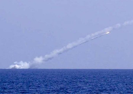 Подлодки "Великий Новгород" и "Колпино" нанесли удары крылатыми ракетами "Калибр" по объектам ИГ в Сирии - Военный Обозреватель