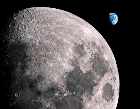 Учёные: На Луне возможно содержится 100 миллионов тонн воды