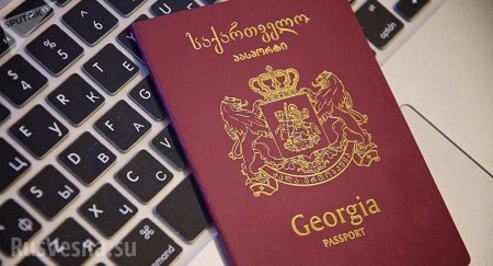 Грузины жалуются на скоропортящиеся загранпаспорта