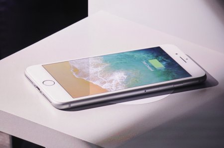 iOS 11.2 позволит вашему iPhone получать усиленный заряд в 7,5 Вт 