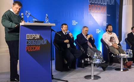 Люди Навального подготовят черные списки россиян для западных санкций