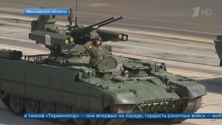 Боевые машины поддержки танков БМПТ на репетиции Парада Победы в Алабино