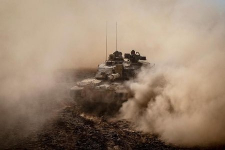 Британские военные в крупнейших за 17 лет маневрах учатся воевать с Россией