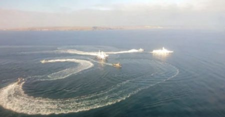 В Азовском море задержаны три украинские корабля