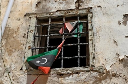ПНС Ливии избегает диалога с Хафтаром из-за страха вызвать недовольство террористов
