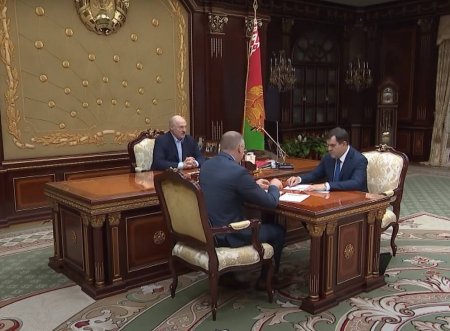 Лукашенко безмолвствует: почему президент РБ не комментирует раскрытие провокации СБУ с россиянами