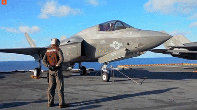 ВВС США несут потери: "супер" истребитель F-35B «сбил» сам себя