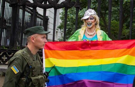 «Скромное обаяние» ЛГБТ-лобби и Украина