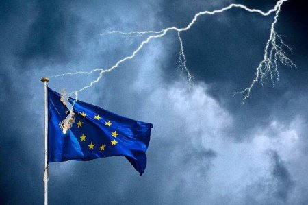 Евросоюз объявил об открытии второго фронта: противником назван весь мир
