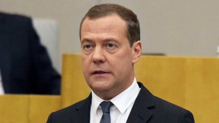 Медведев рассказал об ударах по Украине новыми средствами поражения