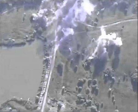 Окопы под Бахмутом завалены трупами ВСУ (ВИДЕО 18+)